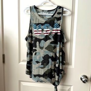 Camp sleeveless USA shirt